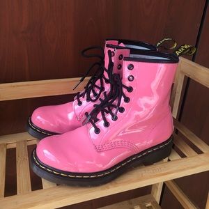 PINK PATENT LEATHER DR. MARTENS BOOTS US SIZE 7